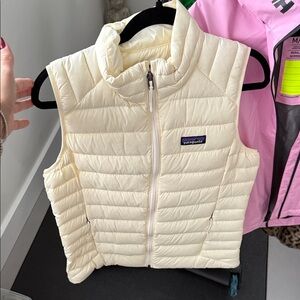 Patagonia Ivory Quilted Vest
